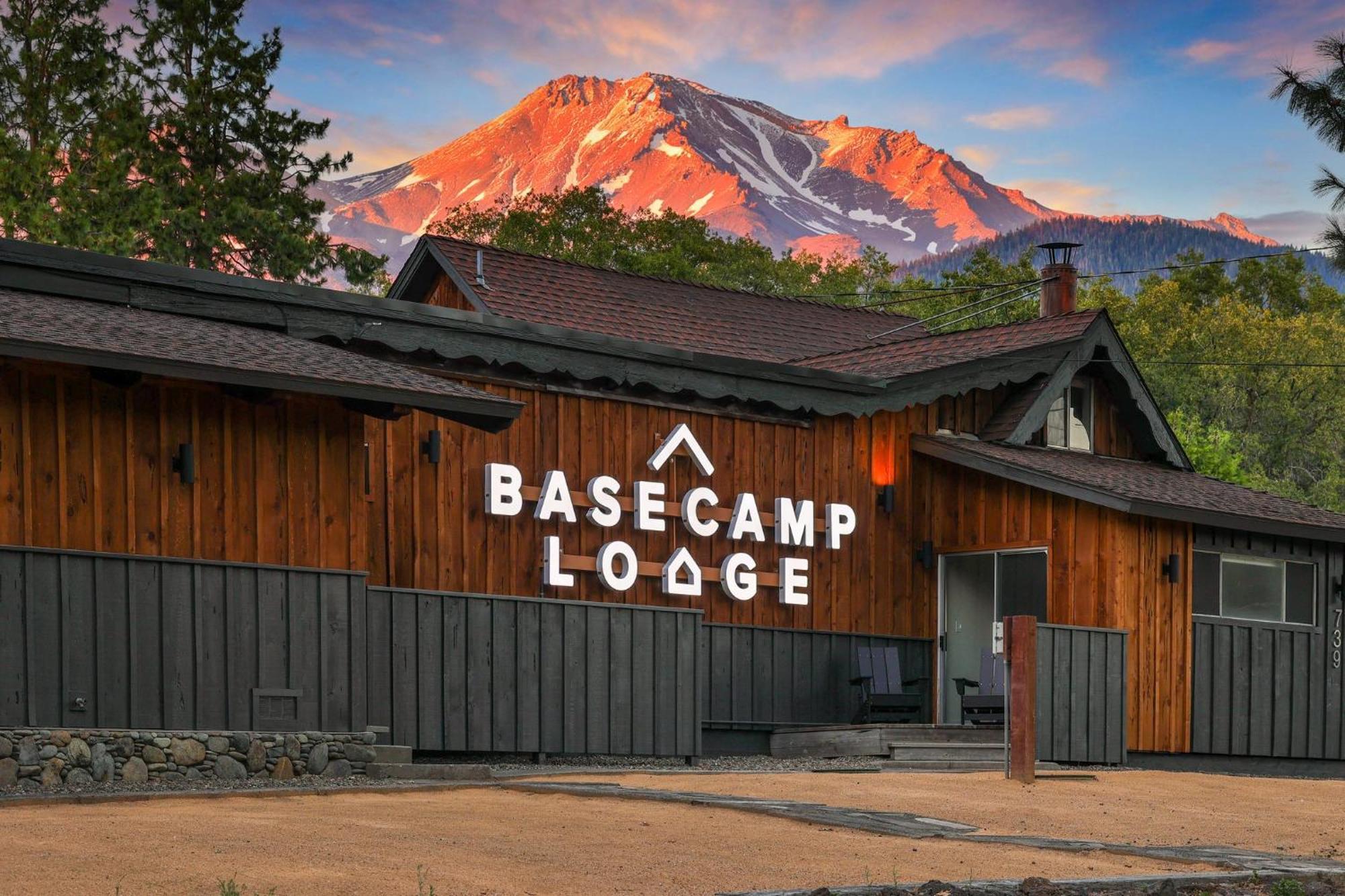 Basecamp Lodge Mount Shasta Exterior foto